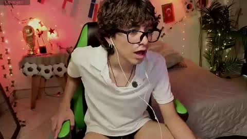 Snapshot of matty_spark chatting on 07.17.26 matty_spark online show from 07.17.26