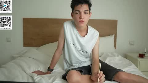 Snapshot of mattyaiden chatting on 05.27.26 Matty Aiden online show from 05.27.26