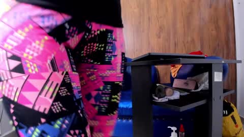 Snapshot of mature_beautiful chatting on 01.06.25 Lucy online show from 01.06.25