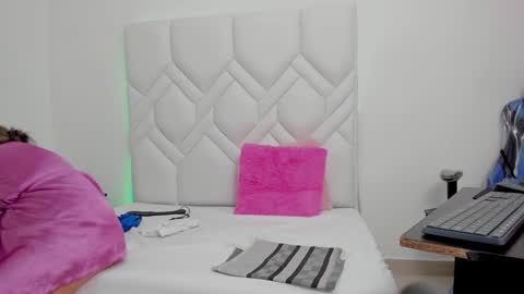 ISABEL online show from 01.21.25