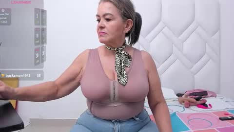 ISABEL online show from 11.22.25