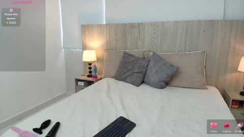 katerin online show from 12.15.25