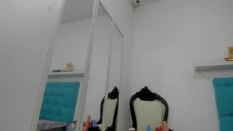 Snapshot of mature_sexylove chatting on 03.10.25 mature_sexylove online show from 03.10.25