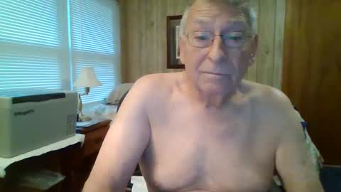 Snapshot of maturecouple1954 chatting on 12.13.24 SXECPL55 at G mail Dot Com online show from 12.13.24