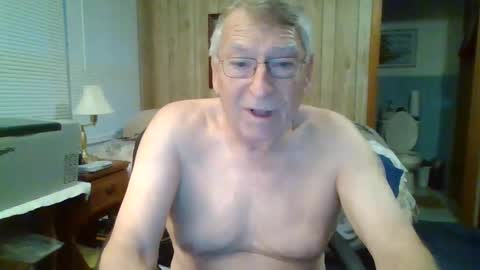 Snapshot of maturecouple1954 chatting on 12.27.24 SXECPL55 at G mail Dot Com online show from 12.27.24
