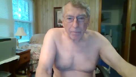 Snapshot of maturecouple1954 chatting on 02.02.25 SXECPL55 at G mail Dot Com online show from 02.02.25