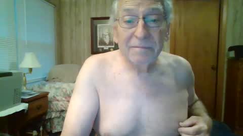 Snapshot of maturecouple1954 chatting on 02.03.25 SXECPL55 at G mail Dot Com online show from 02.03.25