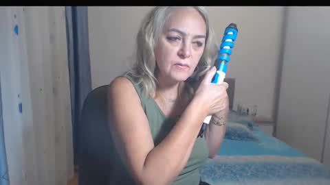 maturediana online show from 10.27.25