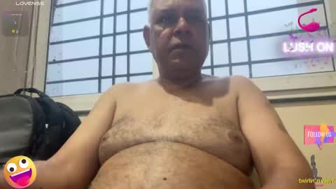 Snapshot of maturedman_44 chatting on 10.23.25 DEV online show from 10.23.25