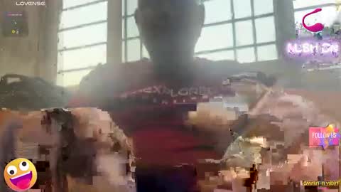 Snapshot of maturedman_44 chatting on 11.11.25 DEV online show from 11.11.25