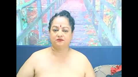 Snapshot of matureindian654u chatting on 02.12.26 matureindian654u online show from 02.12.26