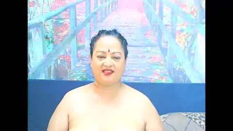 Snapshot of matureindian654u chatting on 02.20.26 matureindian654u online show from 02.20.26