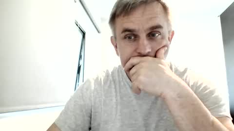 Snapshot of matureontheedge chatting on 05.31.26 matureontheedge online show from 05.31.26
