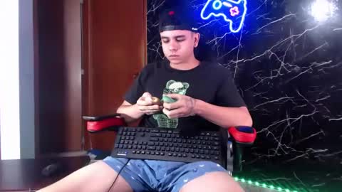 Snapshot of maty_hard chatting on 01.07.25 Matias online show from 01.07.25