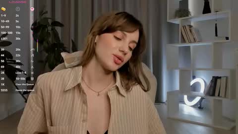 Lucy online show from 09.09.25