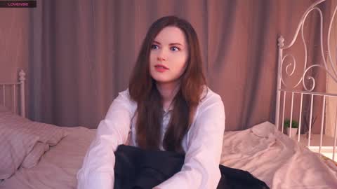 Lily online show from 02.02.25