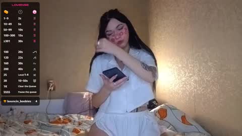 Mia online show from 02.14.26