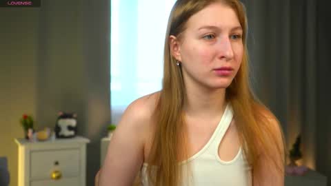 Snapshot of maureencoombs chatting on 03.21.26 maureencoombs online show from 03.21.26