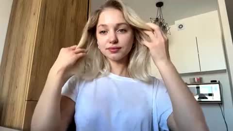 Snapshot of mauriceproenza chatting on 07.17.26 Eva 1st day online show from 07.17.26