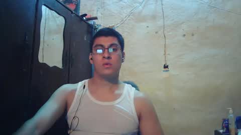 Snapshot of maurodirty chatting on 03.09.25 Mauro online show from 03.09.25