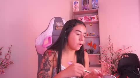 Snapshot of mavi_boo chatting on 02.09.26 Mavi online show from 02.09.26