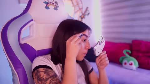 Snapshot of mavi_boo chatting on 02.13.26 Mavi online show from 02.13.26