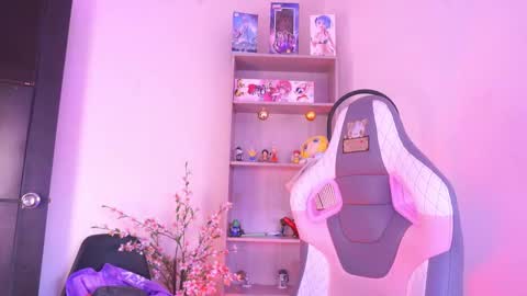 Snapshot of mavi_boo chatting on 02.27.26 Mavi online show from 02.27.26