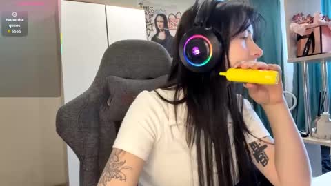 Mavis online show from 06.03.26