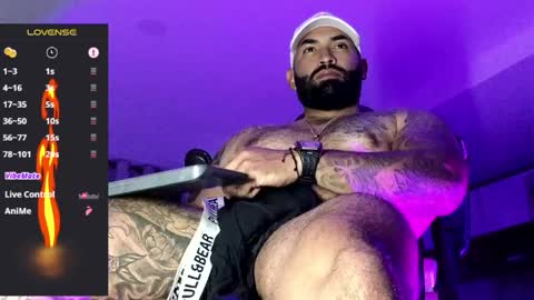 max__prada online show from 04.17.26