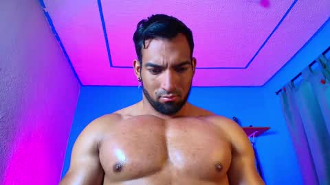 max_brown21 online show from 01.31.25