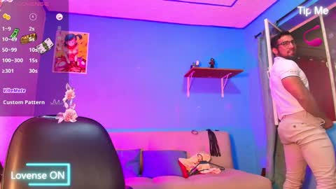 max_brown21 online show from 02.06.25