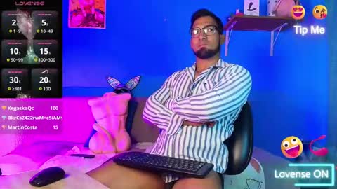 max_brown21 online show from 02.25.25