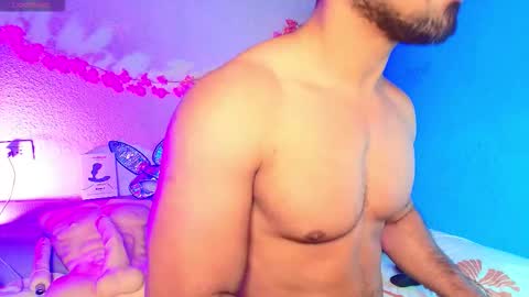 max_brown21 online show from 10.03.25