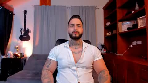 Snapshot of max_dic1 chatting on 01.19.25 max D. online show from 01.19.25