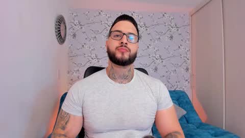 max D. online show from 02.10.26