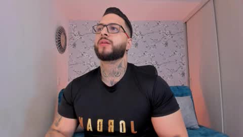 max D. online show from 02.25.26