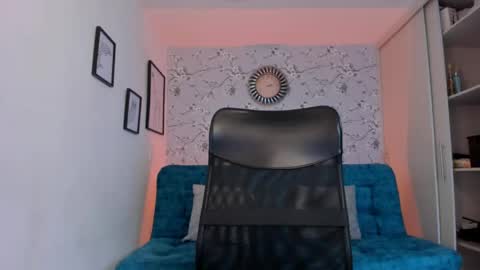 max D. online show from 04.15.26