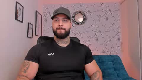 Snapshot of max_dic1 chatting on 07.05.26 max D. online show from 07.05.26