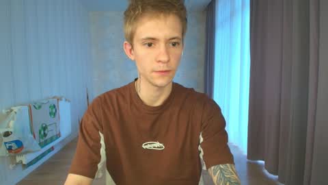 Max Gen with tats 24years  And Ethan without tats 20 years online show from 12.06.24