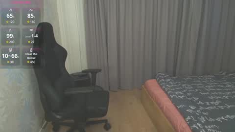 Max Gen with tats 24years  And Ethan without tats 20 years online show from 02.02.25