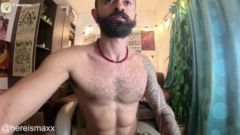 Snapshot of max_greenn chatting on 10.14.25 Max Follow me IGX hereismaxx online show from 10.14.25