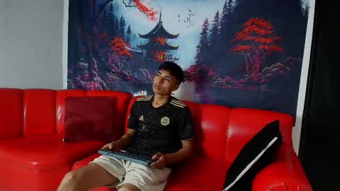 max_latin_ online show from 01.21.25