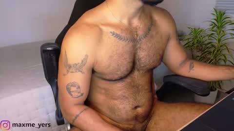 max_meyer online show from 11.12.25