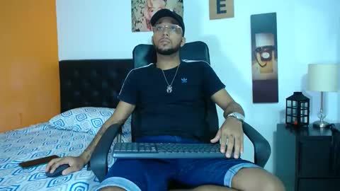 max_sexyhot26 online show from 02.21.25