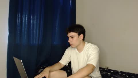 Snapshot of max_snow1616 chatting on 10.12.25 max_snow1616 online show from 10.12.25