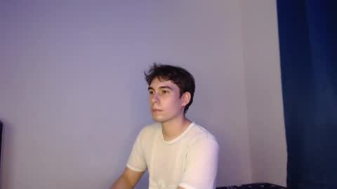 Snapshot of max_snow1616 chatting on 11.06.25 max_snow1616 online show from 11.06.25