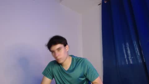 Snapshot of max_snow1616 chatting on 11.14.25 max_snow1616 online show from 11.14.25