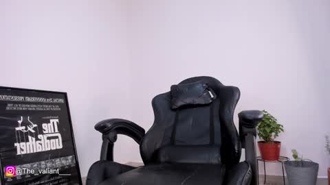 Snapshot of max_valiant1 chatting on 02.16.26 max_valiant1 online show from 02.16.26