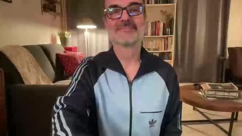 Max Mikado online show from 02.01.25