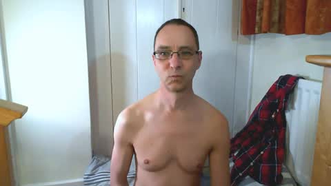 Max Davies online show from 04.05.26